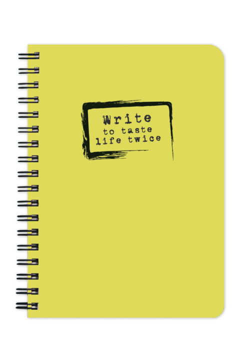 τετράδια με μονόχρωμο εξώφυλλο